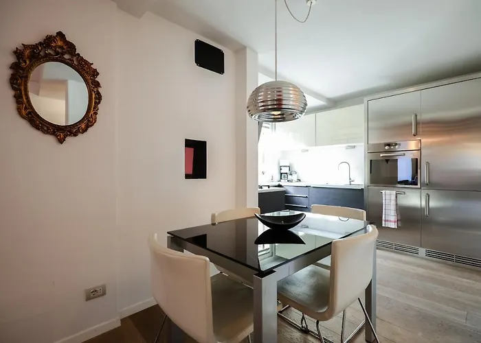 Luxus-idylle In The Downtown - Ulivo Apartamento